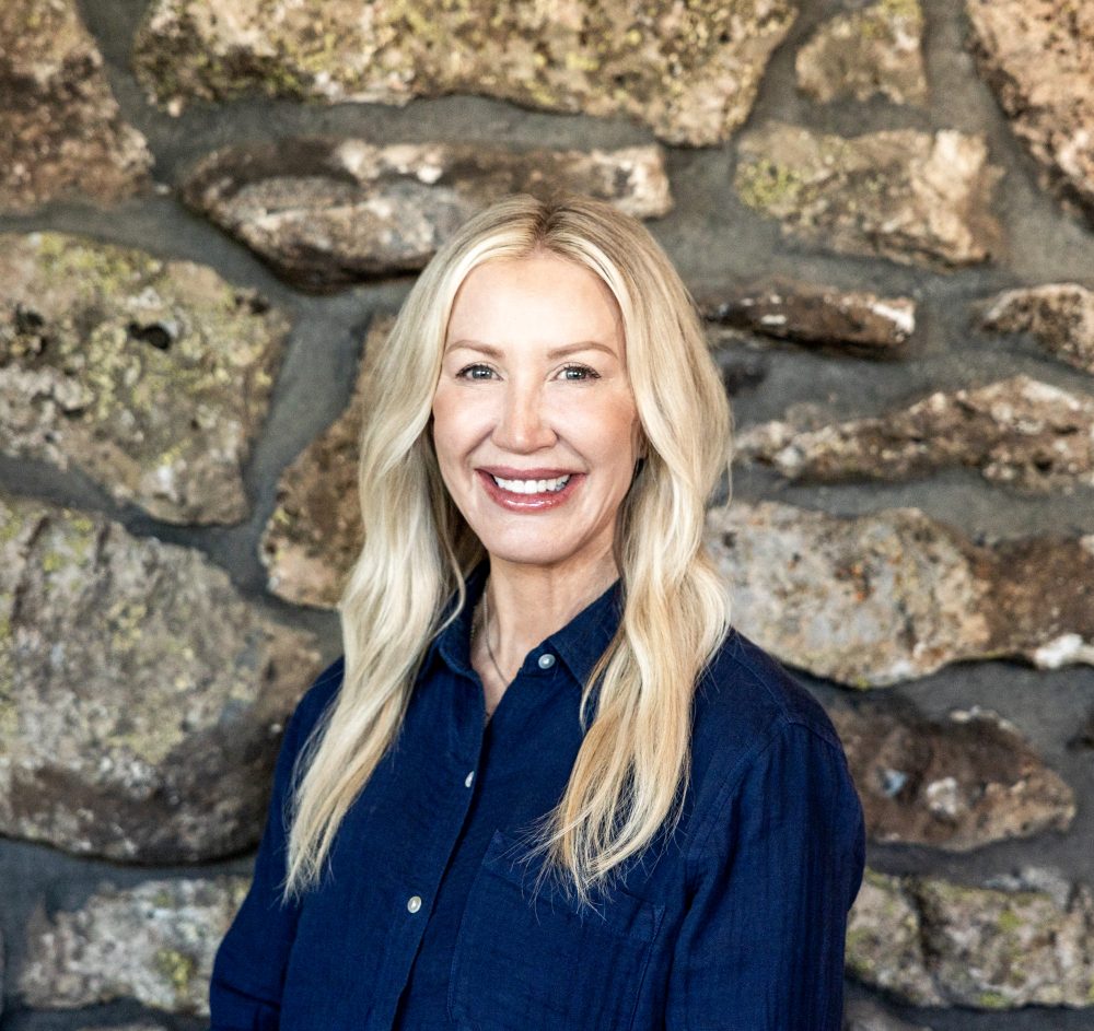 stonetown-michelle delong