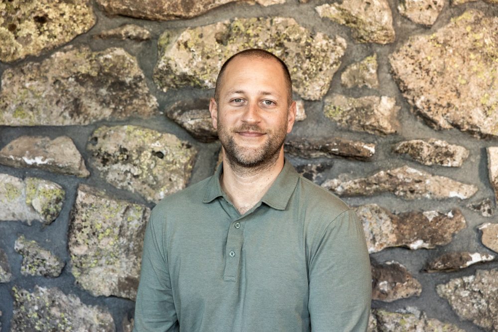 stonetown-nik aurora